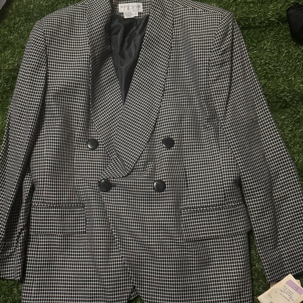 Le Suit Black and White Checkered Blazer